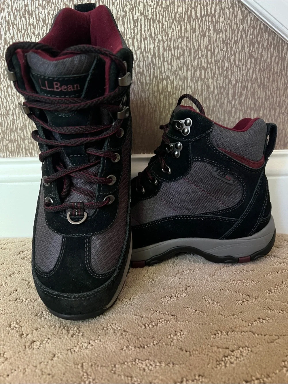 LL Bean Black TEK 2.5 Primaloft Insulated Waterproof Hiking Trail Boots